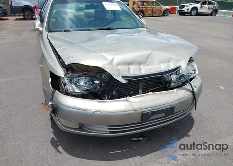 1997 Lexus Es 300 z USA, uszkodzony, nr VIN JT8BF22G1V0083019